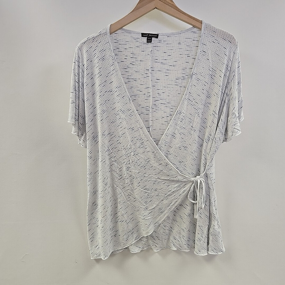 Lane Bryant Short Sleeve Shirt Tie Shut Womens Size 18/20 White